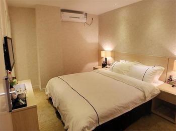 Mango Hotel Chongqing Bagian luar foto