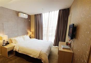 Mango Hotel Chongqing Bagian luar foto